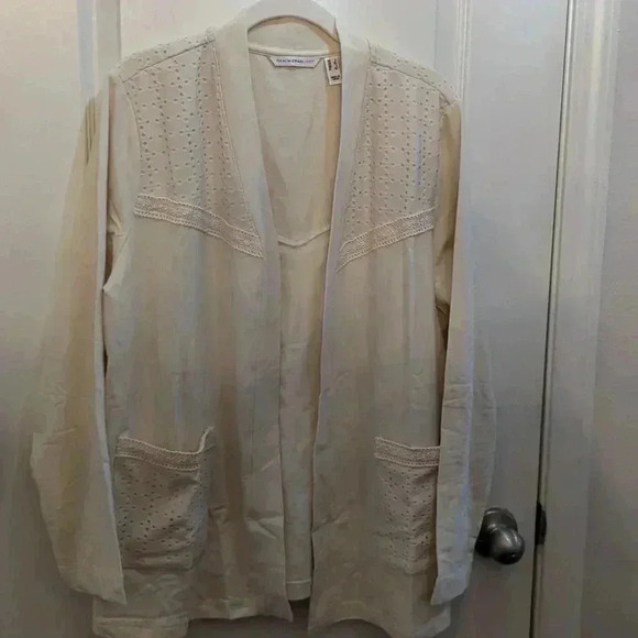 Isaac Mizrahi Live! French Terry Open Front Topper - Picture 4 of 9